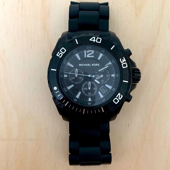 GUC Michael Kors (MK- 8211) Watch - Picture 1 of 5